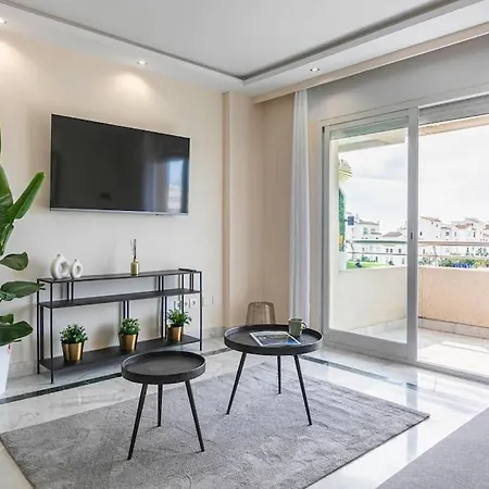 Spacious And Luxurious Apartment In Puerto Banus Marbella Buitenkant foto